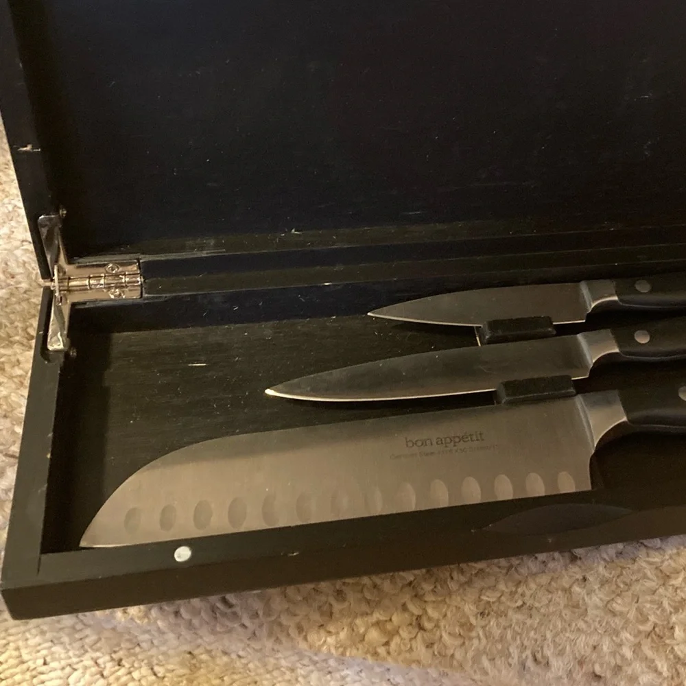 Bon Appetit 3-pc German Steel Cutlery Knives in Black Bamboo Case